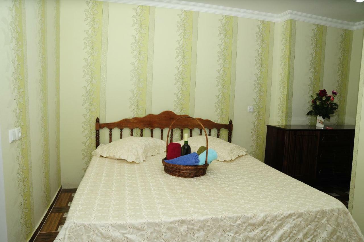 Guest House Ivo ボルジョミ エクステリア 写真